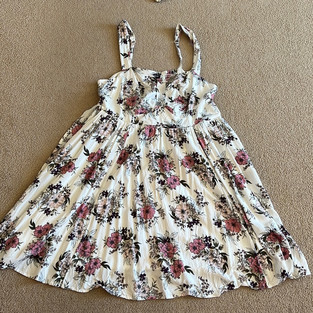 Like new white floral dress